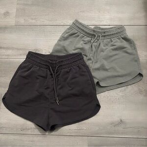 H&M Women's sweat Shorts - dark purple and light green shorts bundle